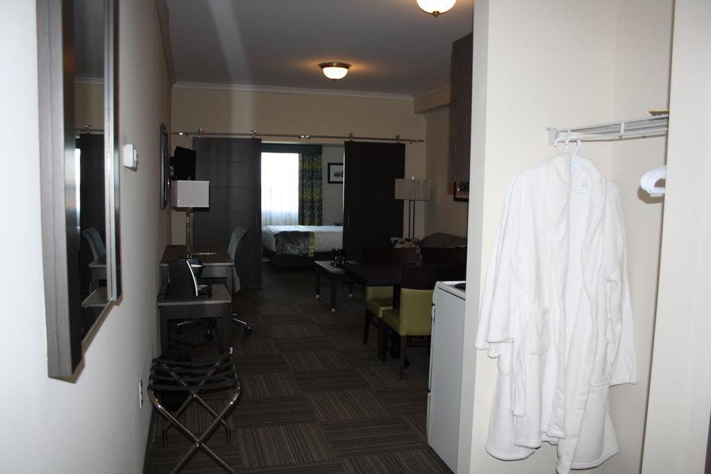 Crossroads Inn & Suites Paradise Dış mekan fotoğraf