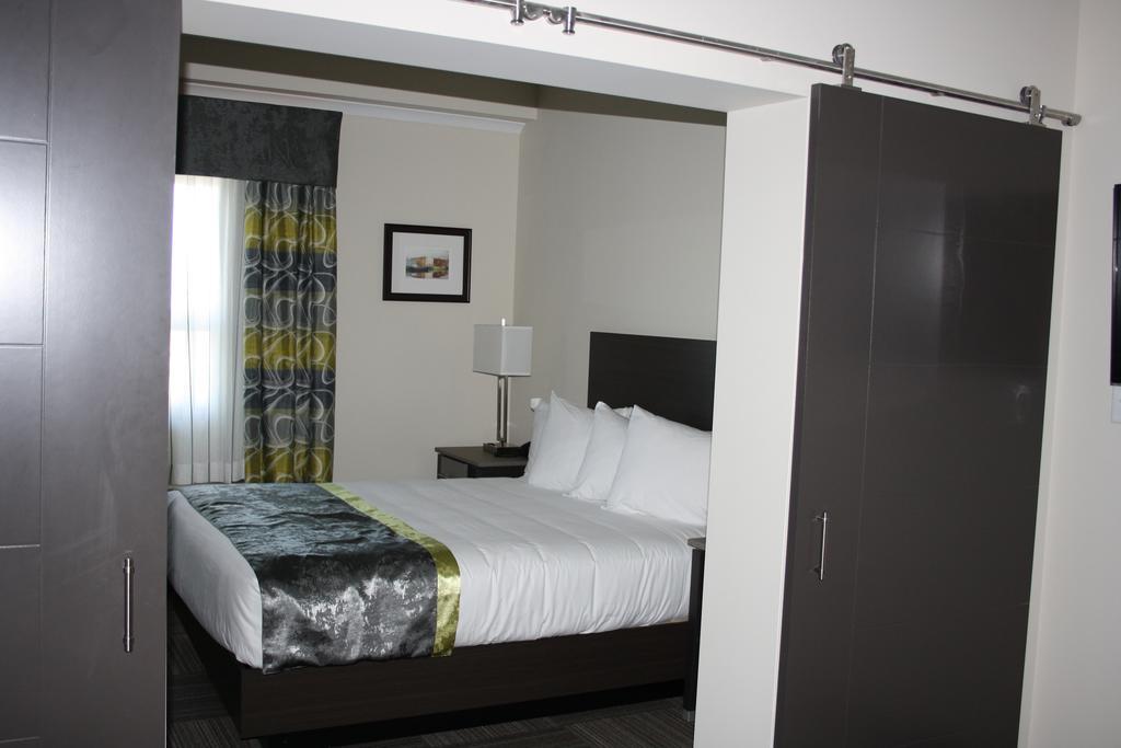 Crossroads Inn & Suites Paradise Dış mekan fotoğraf