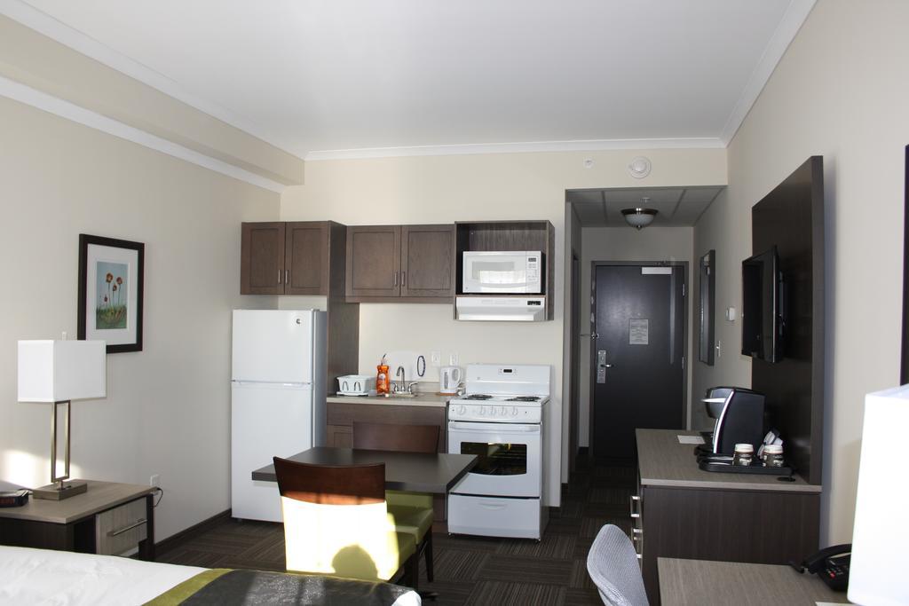 Crossroads Inn & Suites Paradise Dış mekan fotoğraf