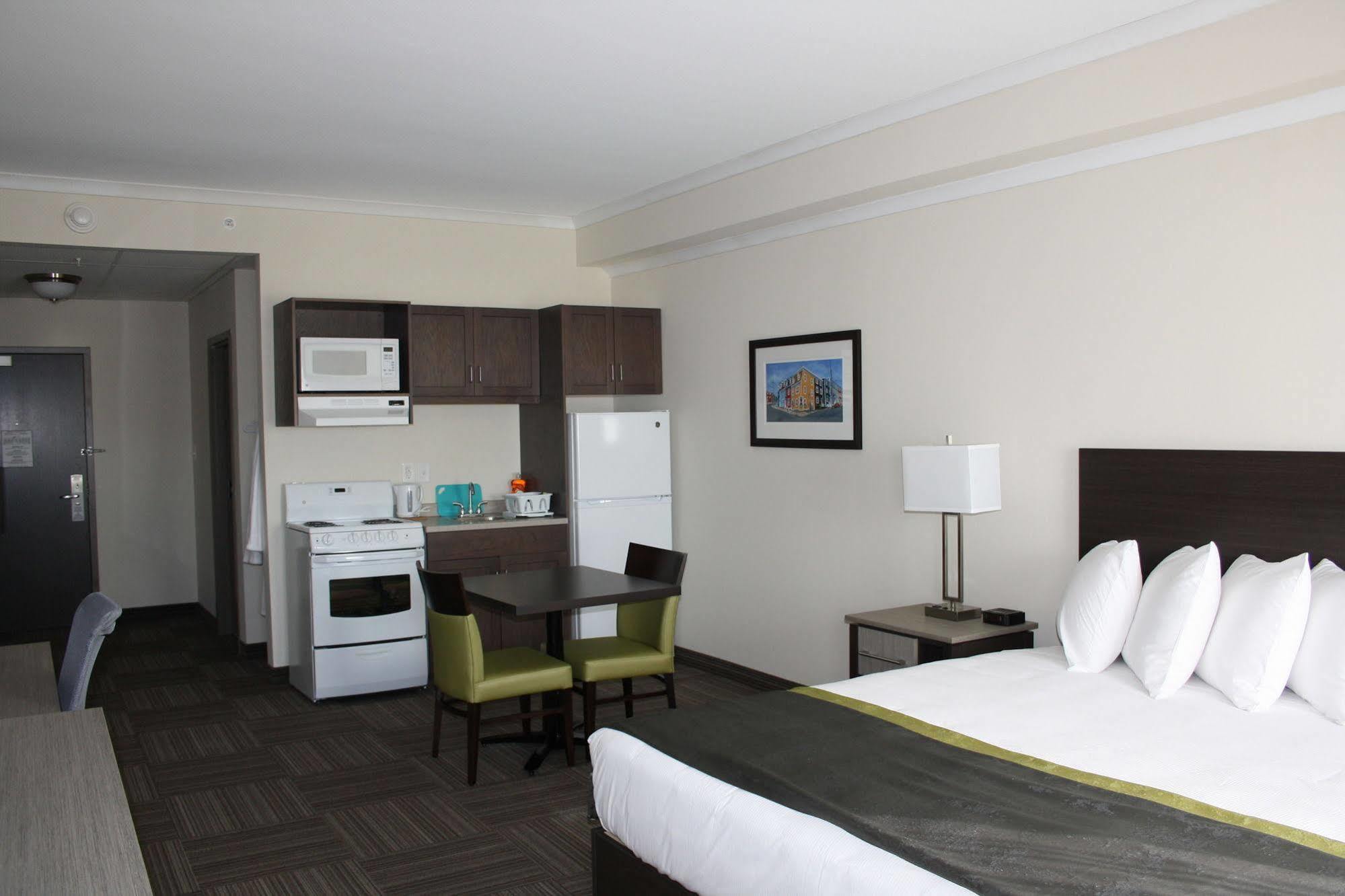 Crossroads Inn & Suites Paradise Dış mekan fotoğraf