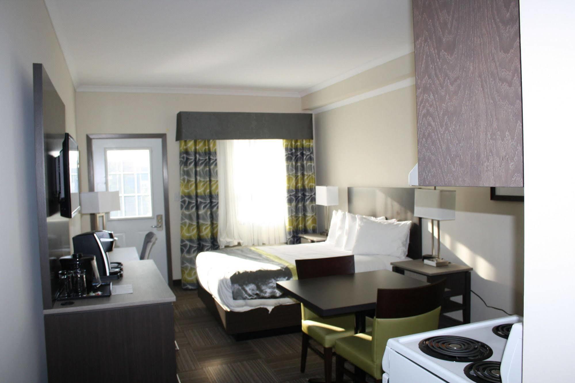 Crossroads Inn & Suites Paradise Dış mekan fotoğraf
