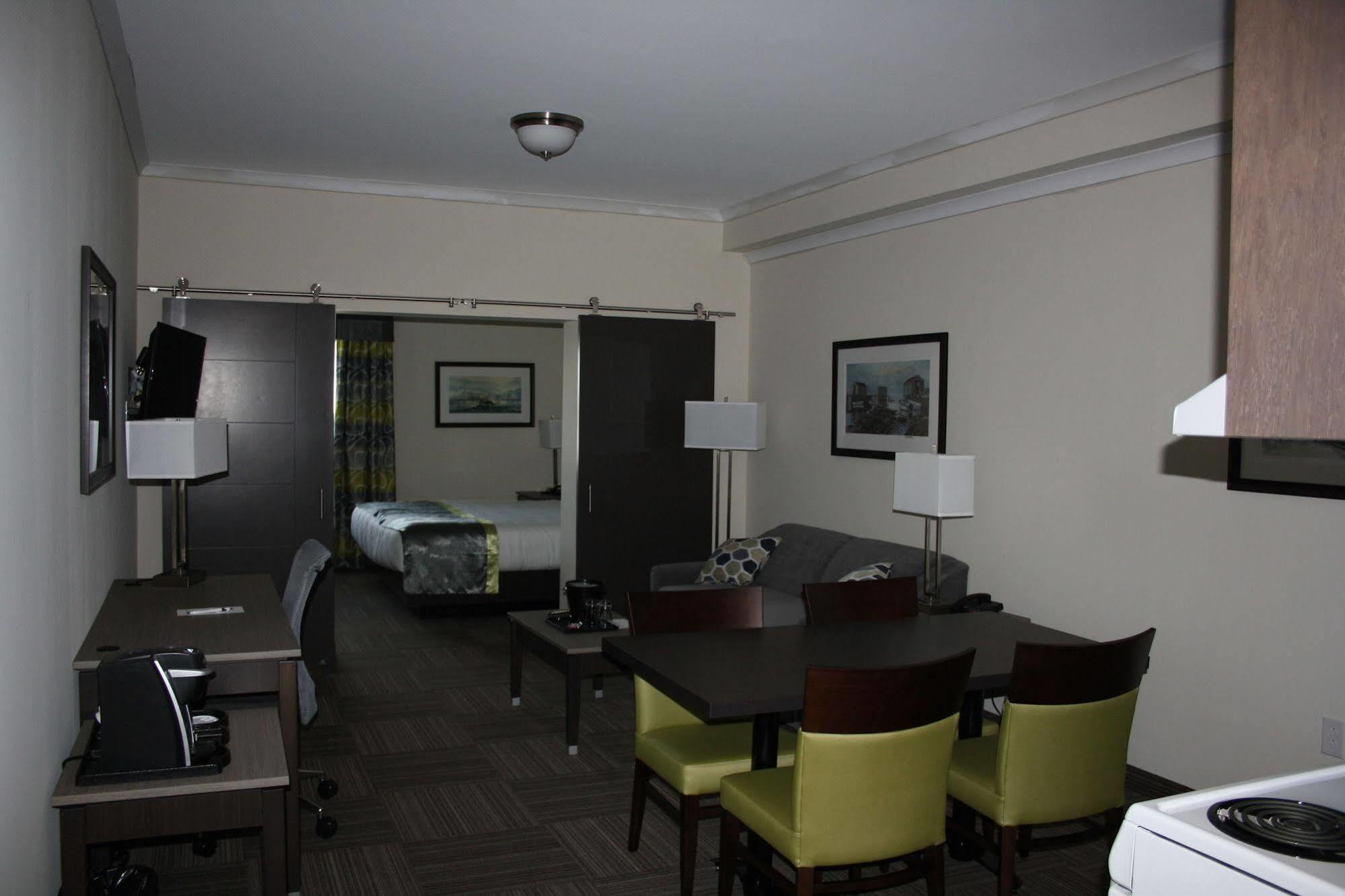 Crossroads Inn & Suites Paradise Dış mekan fotoğraf