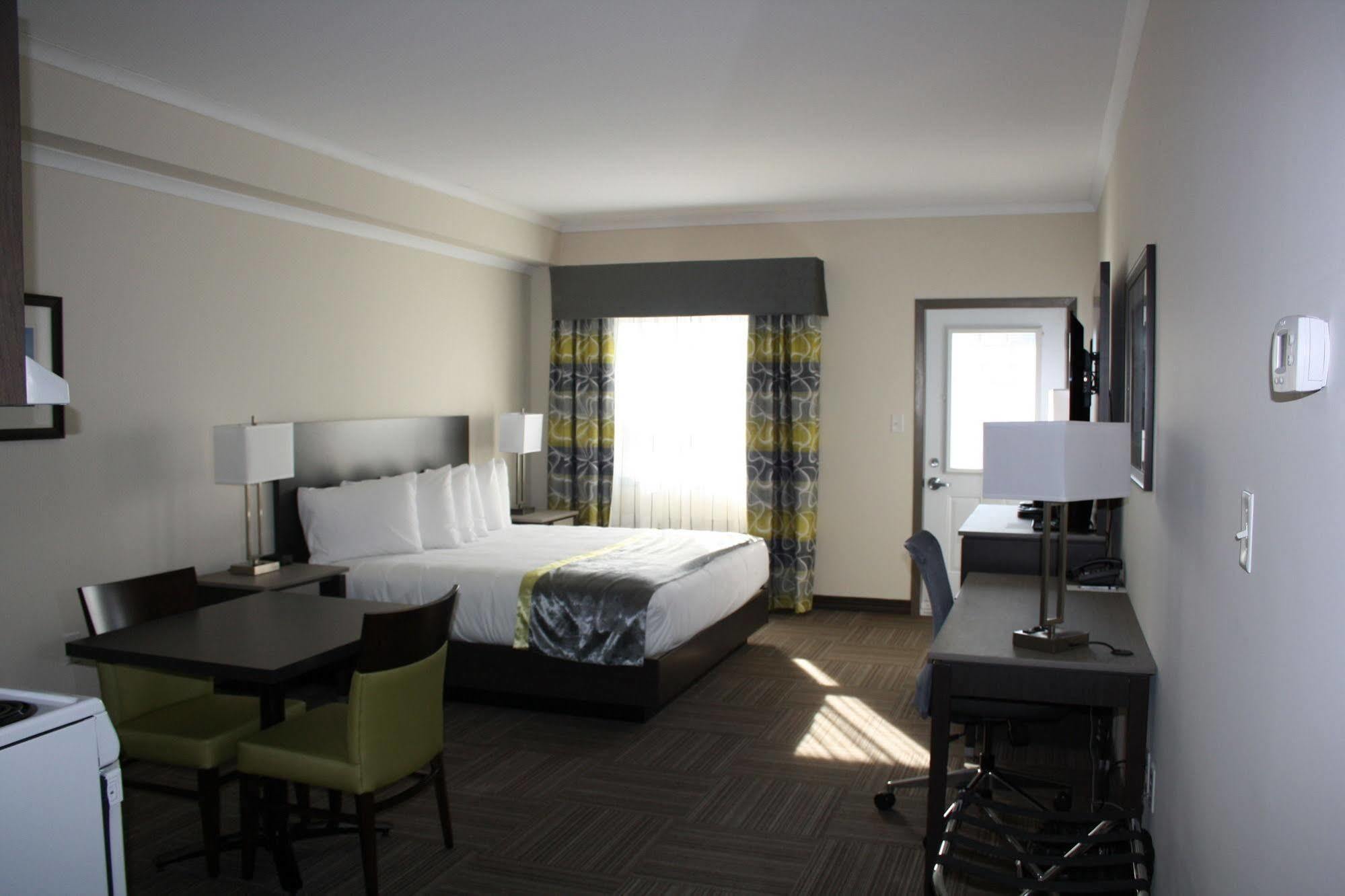 Crossroads Inn & Suites Paradise Dış mekan fotoğraf