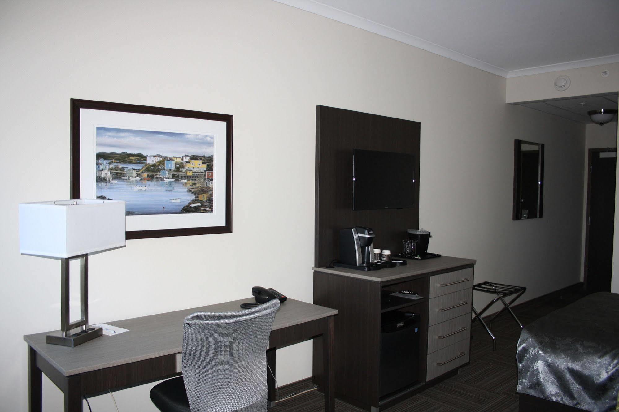 Crossroads Inn & Suites Paradise Dış mekan fotoğraf